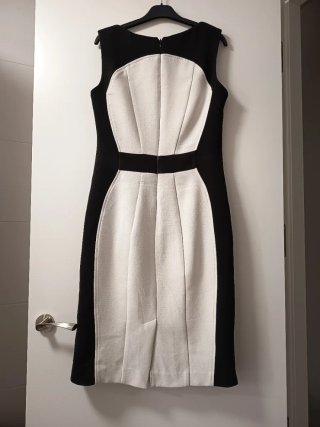Vestido negro y blanco sin mangas