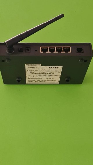 Router Zyxel P660HW-61 WiFi