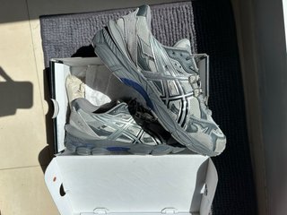Zapatillas Asics Grises y Azules