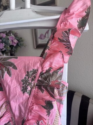 Vestido volantes estampado palmeras