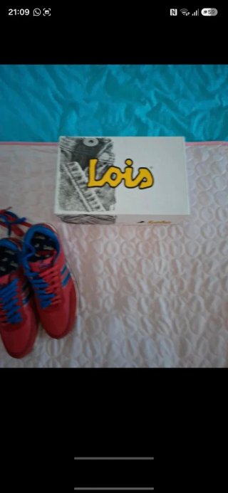 Zapatillas Lois Rojas y Azules