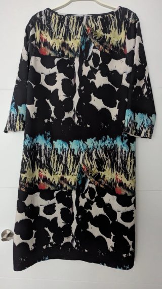 Vestido L&C LizCoco o Vestido negro con bordado fl