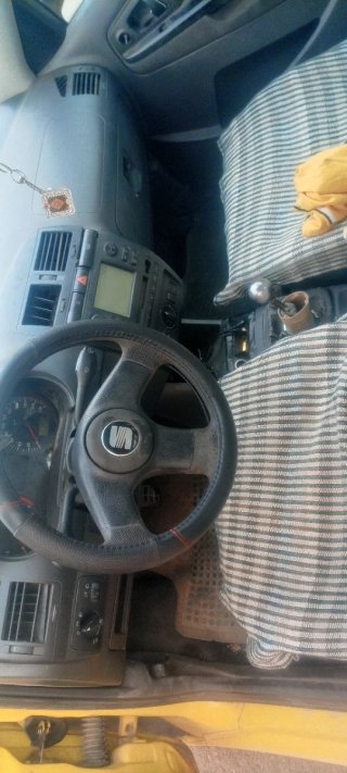 SEAT ibiza 1'4 5V 5P año 1999