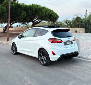 FORD FIESTA ST PERFORMANCE