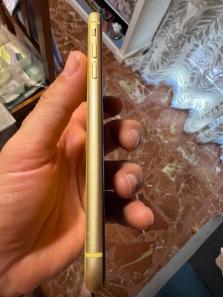 iPhone XR Giallo