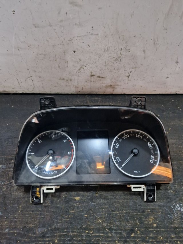 CUADRO INSTRUMENTOS LAND ROVER DISCOVERY 4 AH2210849EJ 117917