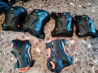 Patines en línea y protecciones