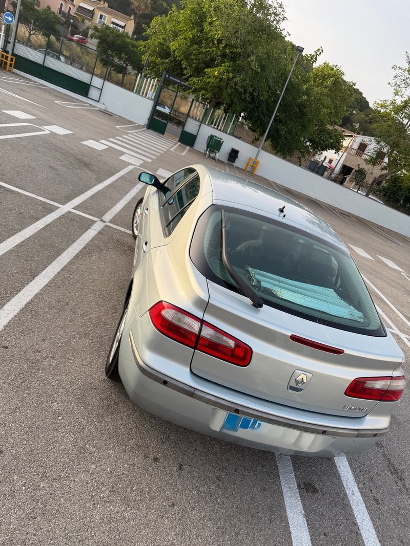 Renault Laguna 2004 - foto 1