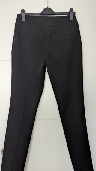 Pantalón GDM negro o Pantalón Kultfrau verde