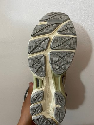 Asics Gel NYC blancas/ beige