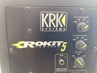 monitor estudio krk systems rokit 5