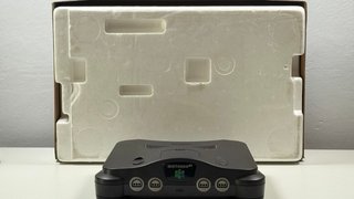 CONSOLA NINTENDO 64 GIAPPONESE CON SCATOLA