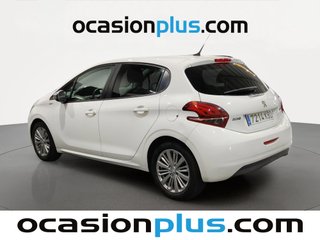 Peugeot 208 PureTech 82 Style 60 kW (82 CV)