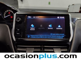 Peugeot 208 PureTech 82 Style 60 kW (82 CV)
