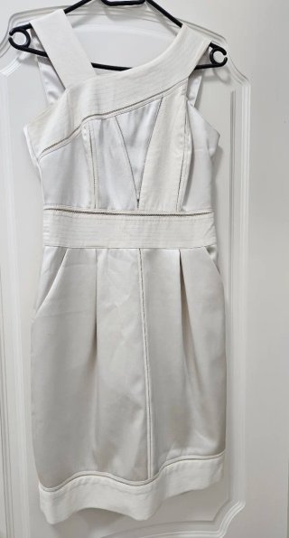Vestido blanco elegante