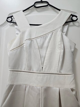Vestido blanco elegante