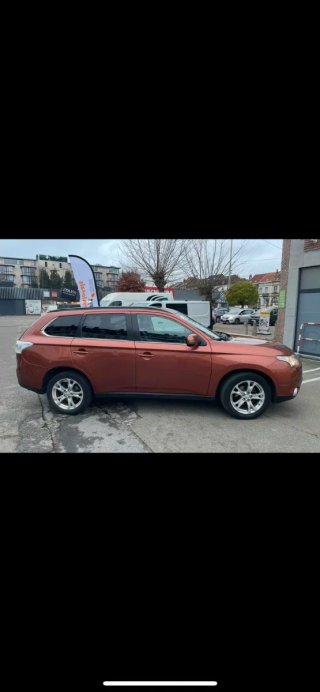 Mitsubishi Outlander 2014