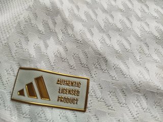 Camiseta de  fútbol oficial  authentic Real Madrid
