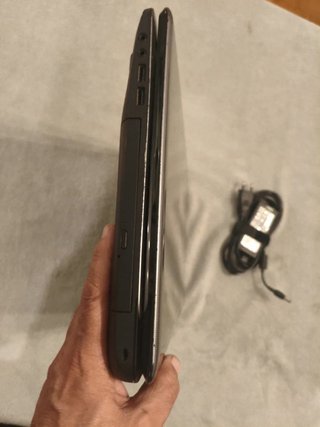 Portátil Toshiba Satellite L775-14K 17" i5 6GB