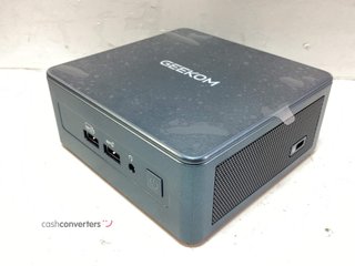 pc geekom it12
