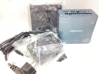 pc geekom it12