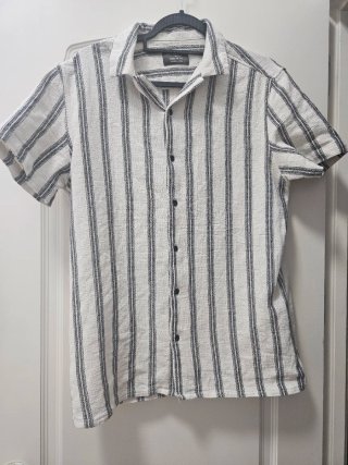 Camisa de rayas talla M.
