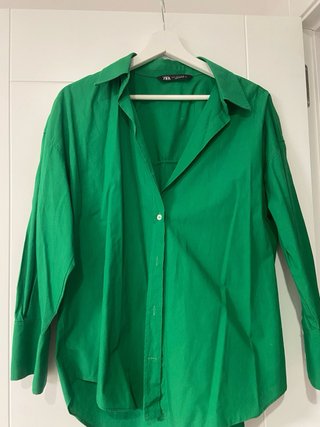 Lote de tres camisas de mujer Zara y Primark