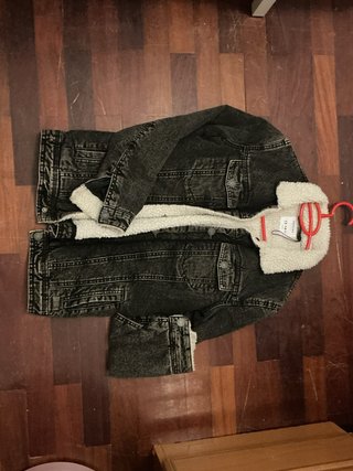 Chaqueta vaquera Lefties negra con borreguito
