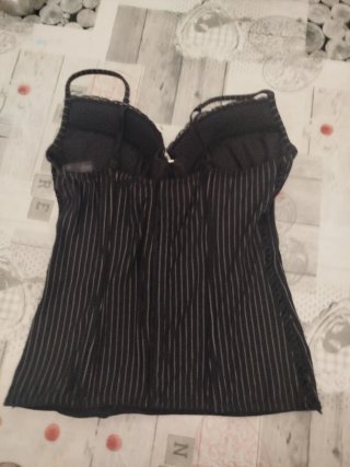 Corsé negro con cordones