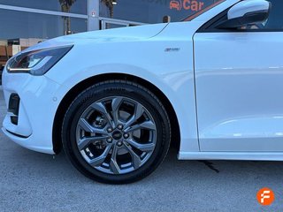 Ford Focus 1.0 Ecoboost MHEV 114kW ST-Line Auto