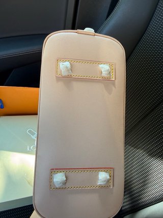 Bolso nuevo, viene con caja y forro