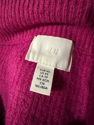 Vestido ajustado off-the-shoulder de H&M