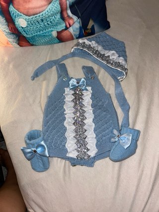 Conjunto bebé punto azul con detalles