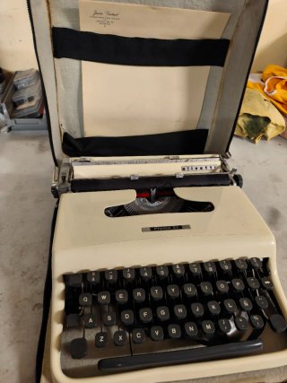 Olivetti Pluma 22 Máquina de Escribir
