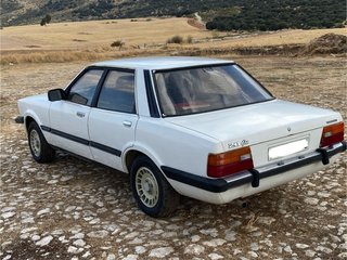 Ford Taunus 2.0 GHIA SIN DOCUMENTOS