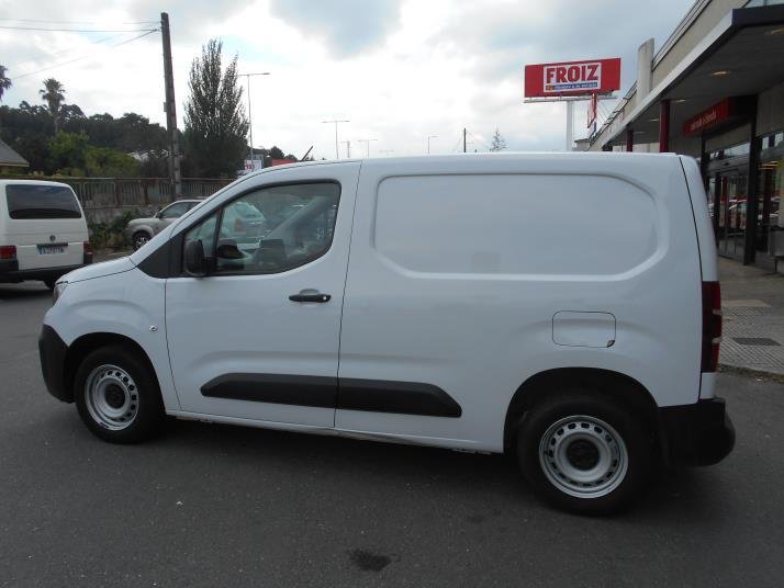 Peugeot Partner 2022, foto 7