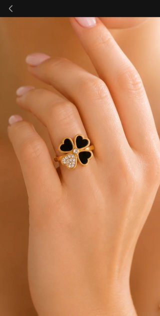 Anillo Acero Quirúrgico Oro Trébol Negro