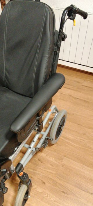 Silla ruedas basculante,reclinable posicionamiento