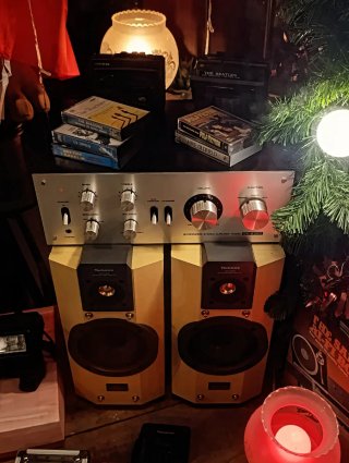 NUEVO ESCAPARATE HI-FI