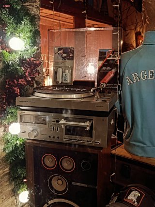 NUEVO ESCAPARATE HI-FI