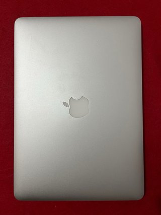MacBook Air 13 2017 i5 8GB 273 Ciclos Batería