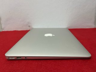 MacBook Air 13 2017 i5 8GB 273 Ciclos Batería