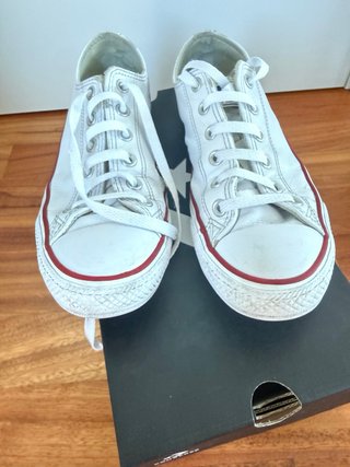 Converse chuxk taylor all star piel. Converse 41.