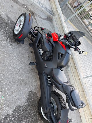 Can-Am Ryker Rally Trike Negro/Rojo
