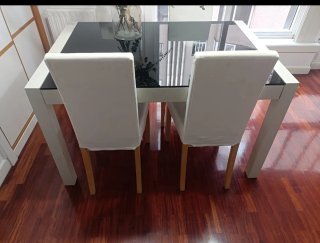 Mesa Comedor Cristal y 4 Sillas Blancas