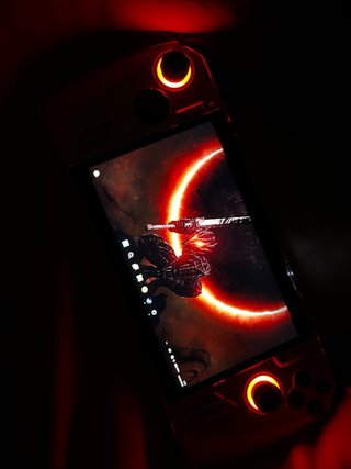 ASUS ROG Ally Z1 Extreme + Configurazione gratuita