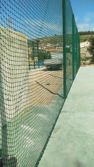 Cercados metálicos.