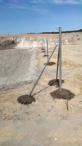 Cercados metálicos.