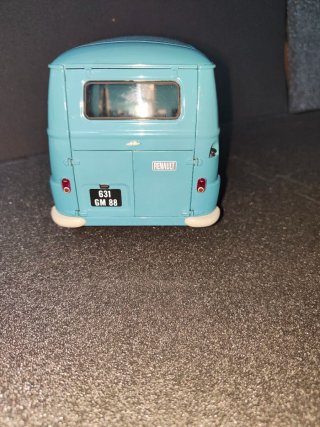 Renault Estafette 1:18 Norev