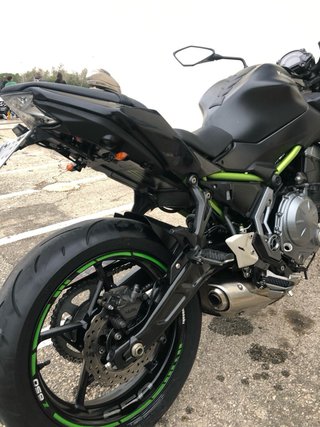Kawasaki Z650 ABS Negra y Verde Limitada para A2